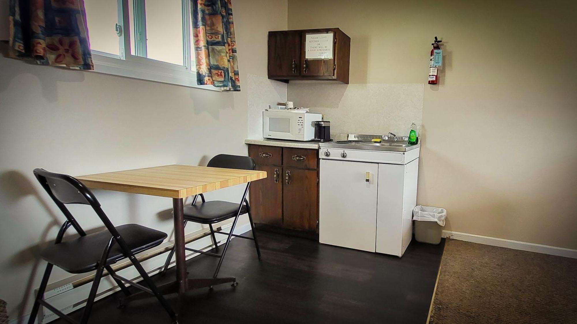 Maple Leaf Inn & Suites Kincardine Εξωτερικό φωτογραφία